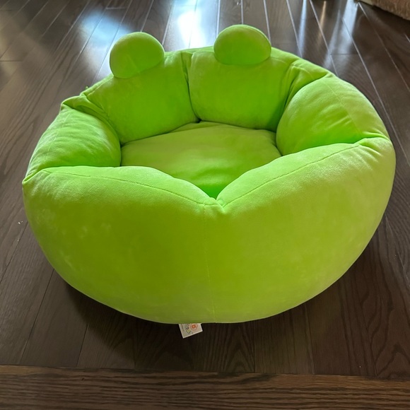 Brand New Squishmallows Pet Dog Cat Bed Wendy Frog RARE Plush Bed Pets Host Pick - Picture 3 of 8
